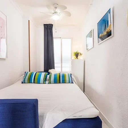 Playa Malagueta-canovas, 8 Personas Apartamento